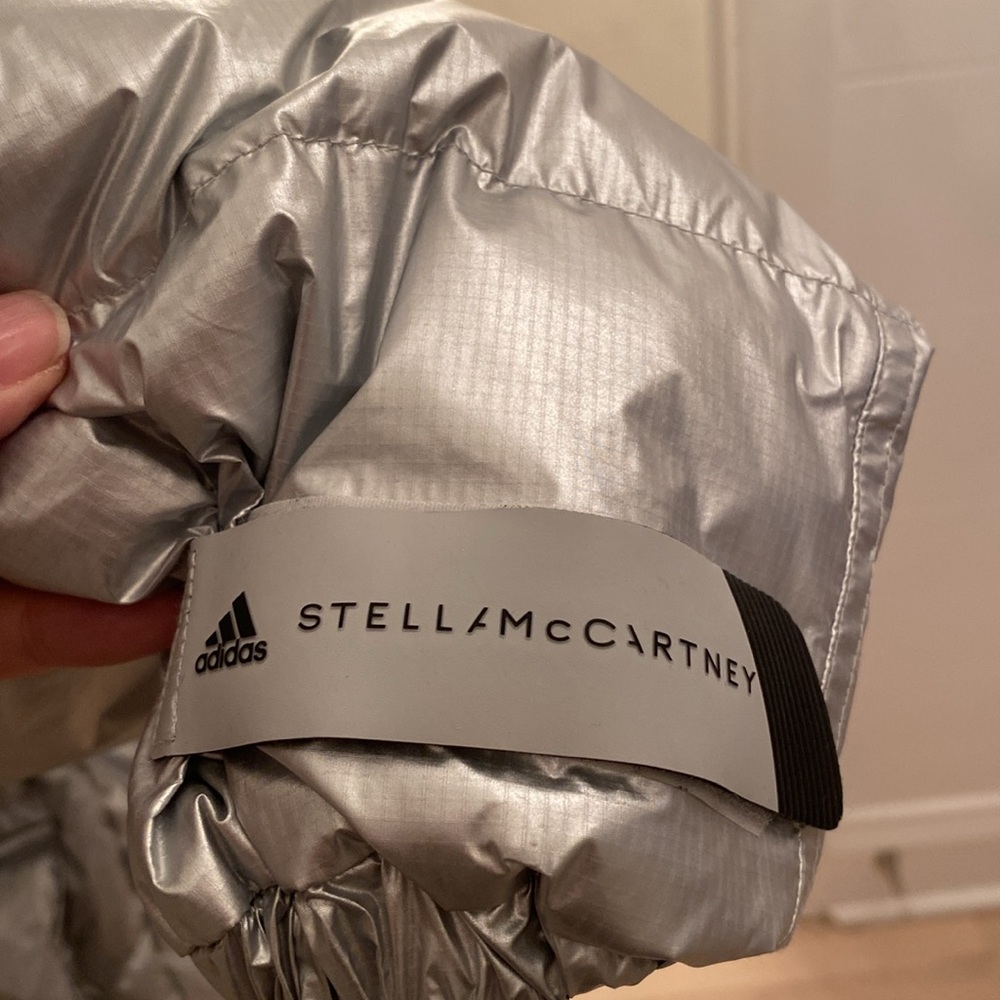 Adidas by Stella McCartney puffer silver jacket! Hoodie! Inside Vest EUC Size S - Picture 6 of 17